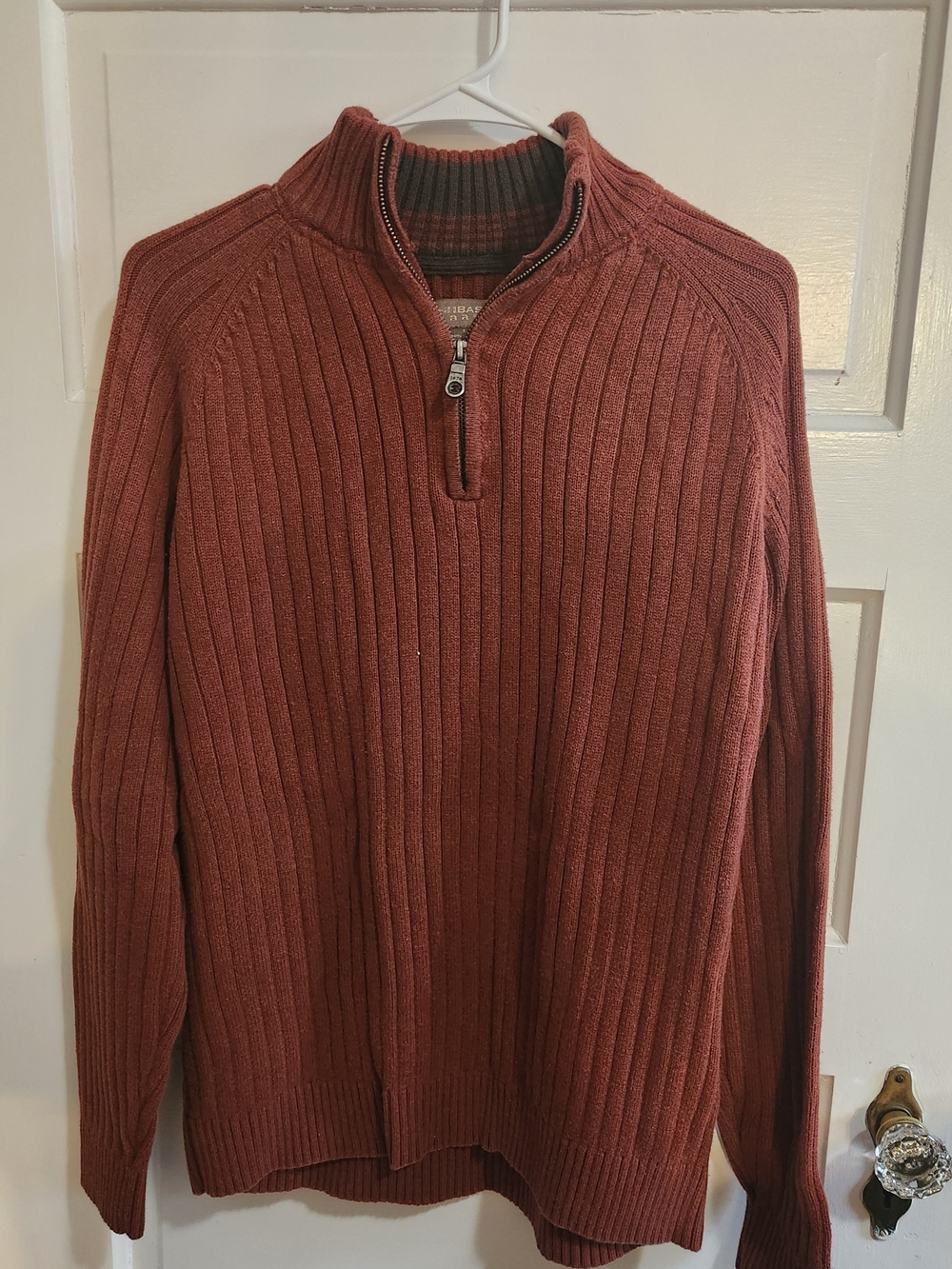 Bass Men's Ribbed Half-Zip Sweater in Rust